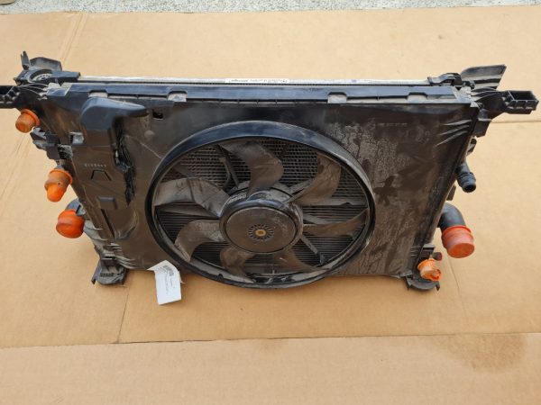 GMV complet electroventilator Mercedes A Class 2015 W176 1.6 A 246 500 00 93 la 0 km - Dezmembrari Auto