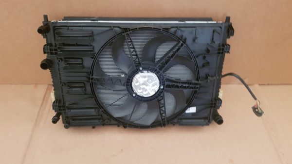 GMV complet electroventilator cu suport VW Passat B8 2.0 tdi 5Q0121203DE 5Q0 121 203 DE - Dezmembrari Auto