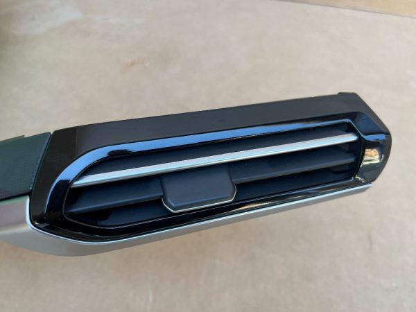 Grila aerisire bord VW ID4 ID.4 11B947095C 11B 947 095 C - Dezmembrari Auto