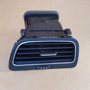 Grila gura ventilatie dreapta VW Golf 7 5G1819710 5G1 819 710 - Dezmembrari Auto