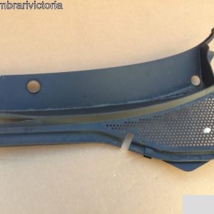 Grila parbriz stanga VW Passat B8 2015 3G1819403A - Dezmembrari Auto