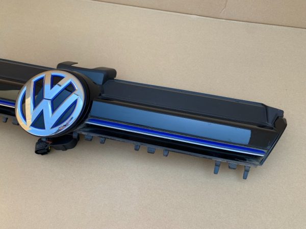 Grila radiator GTE VW Golf 7 2015 5GE853655B 5GE 853 655 B - Dezmembrari Auto - imagine 2