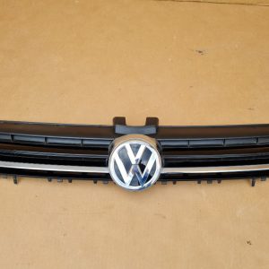 Grila radiator VW Golf 7 2016 5G0853651D 5G0 853 651 D - Dezmembrari Auto