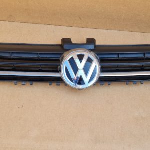 Grila radiator VW Golf 7 2016 5G0853651D 5G0 853 651 D - Dezmembrari Auto