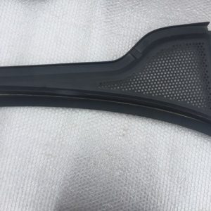 Grila stergatoare dreapta VW Golf 7 variant 5G1819404A 5G1 819 404 A - Dezmembrari Auto