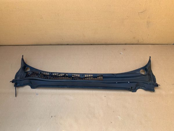 Grila stergator Ford Mondeo Mk5 2018 DS73-F02216-D - Dezmembrari Auto