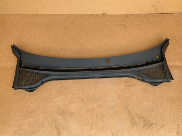 Grila stergator VW Arteon facelift 2021 3G8819403D 3G8 819 403 D - Dezmembrari Auto