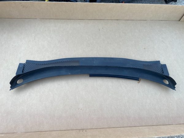 Grila stergator VW ID3 ID.3 10A819403 10A 819 403 - Dezmembrari Auto
