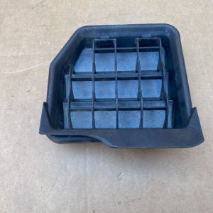 Grila ventilatie aripa spate VW Scirocco 1K0819466B 1K0 819 466 B - Dezmembrari Auto