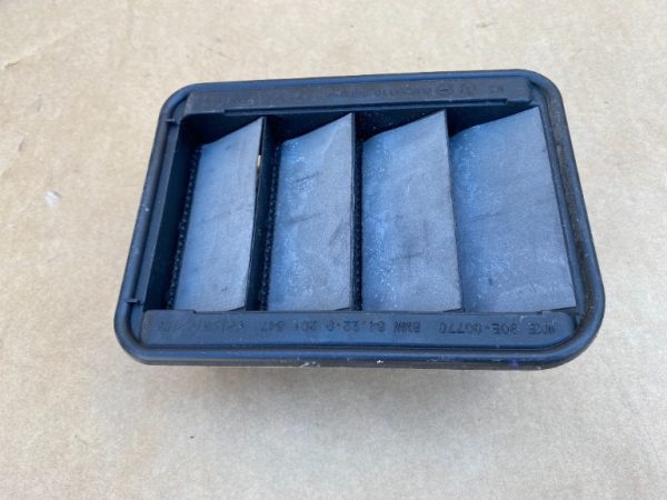 Grila ventilatie BMW X1 F48 2017 9201647 - Dezmembrari Auto