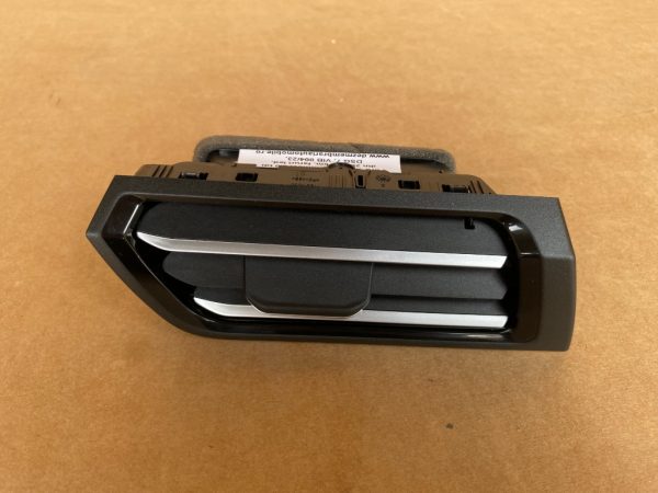 Grila ventilatie dreapta VW Caddy Ford Tourneo Connect 2023 2K9819703N 2K9 819 703 N - Dezmembrari Auto