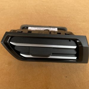 Grila ventilatie stanga VW Caddy Ford Tourneo Connect 2023 2K9819703N 2K9 819 703 N volan dreapta - Dezmembrari Auto