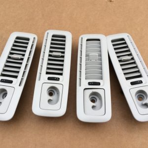 Grila ventilatie VW Sharan 7N 2015 - Dezmembrari Auto