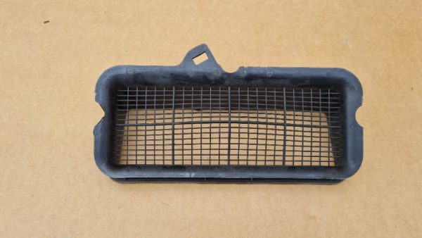 Grila ventilatie VW Touran 2017 5Q0815479 5Q0 815 479 - Dezmembrari Auto