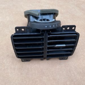 Grile ventilatie cotiera VW Golf 7 5G0819203 5G0 819 203 - Dezmembrari Auto