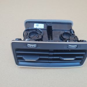 Grile ventilatie spate cotiera Audi Q8 2019 4M8819203A la 0 km - Dezmembrari Auto