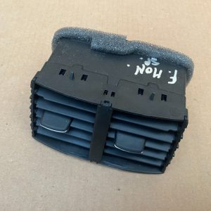 Grile ventilatie spate Ford Mondeo Mk5 2018 DS73-19C570-AN - Dezmembrari Auto