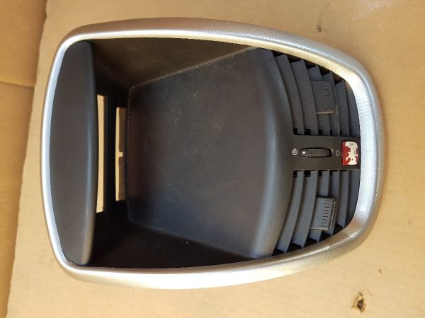 Guri ventilatie centrale Peugeot 207 2007 9650068177 - Dezmembrari Auto