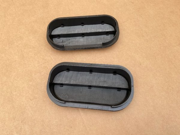 Guri ventilatie VW ID4 ID.4 2023 6R0819465C 6R0 819 465 C - Dezmembrari Auto