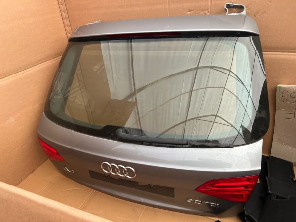 Haion cu luneta Audi A4 B8 din 2008 2009 2010 2011 2012 2013 2014 2015 - Dezmembrari Auto