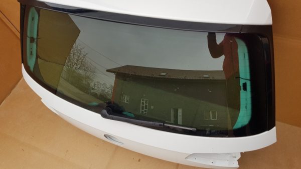 Haion cu luneta ionizata r-line VW Passat B8 combi culoare alb LC9A - Dezmembrari Auto - imagine 4