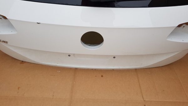 Haion cu luneta ionizata r-line VW Passat B8 combi culoare alb LC9A - Dezmembrari Auto - imagine 7