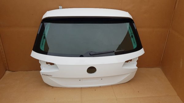 Haion cu luneta ionizata r-line VW Passat B8 combi culoare alb LC9A - Dezmembrari Auto