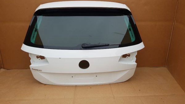 Haion cu luneta ionizata r-line VW Passat B8 combi culoare alb LC9A - Dezmembrari Auto