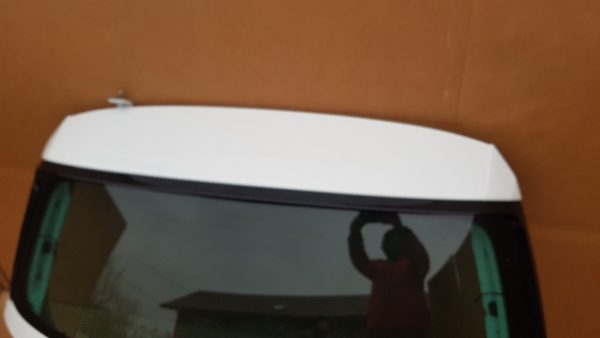 Haion cu luneta ionizata r-line VW Passat B8 combi culoare alb LC9A - Dezmembrari Auto - imagine 6