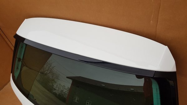 Haion cu luneta ionizata r-line VW Passat B8 combi culoare alb LC9A - Dezmembrari Auto - imagine 6