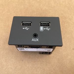 Hub usb / aux Audi A6 C7 2016 4G0035736 4G0 035 736 la 0 km - Dezmembrari Auto