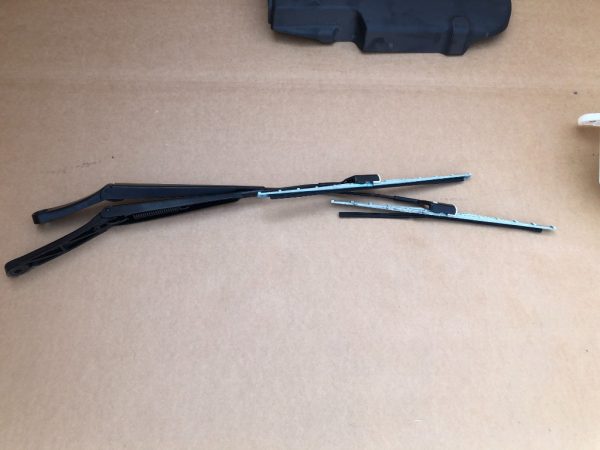Set brate stergator VW Passat B8 3G1955409 3G1 955 409 3G1955410 3G1 955 410 - Dezmembrari Auto