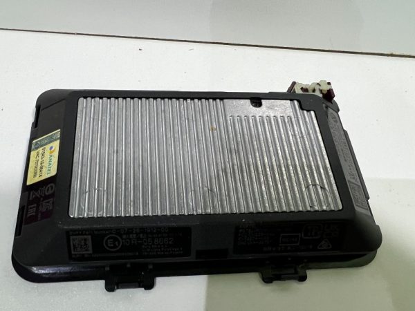 Incarcator wireless VW Passat B8.5 din 2022 la 0 km 3G0980611 3G0980611 - Dezmembrari Auto
