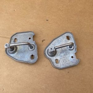 Incuietoare capota VW Caddy Ford Tourneo Connect 2023 3V0823186A 3V0823185A la 0 km - Dezmembrari Auto