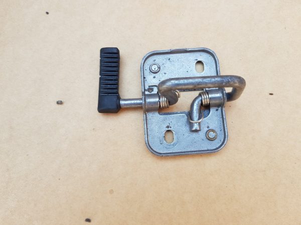 Incuietoare capota VW Passat B8 3G0823186 3G0 823 186 - Dezmembrari Auto