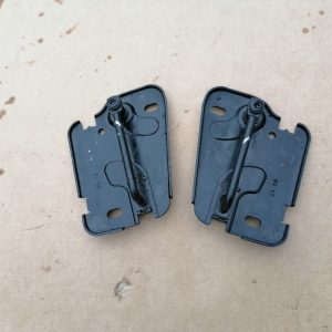 Incuietoare cui capota stanga dreapta Audi A3 8V 8V0823185B 8V0823186B - Dezmembrari Auto
