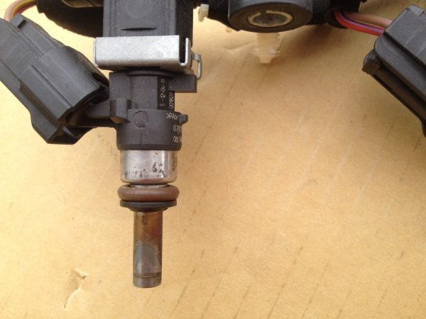 Injectoare injector Audi A4 1.8 tfsi 2013 06L906031A 06L 906 031 A - Dezmembrari Auto