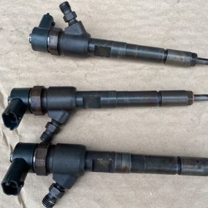 Injector Opel Astra J Corsa D Meriva 1,3 cdti A13DTE 95 cp 0445110326 - Dezmembrari Auto