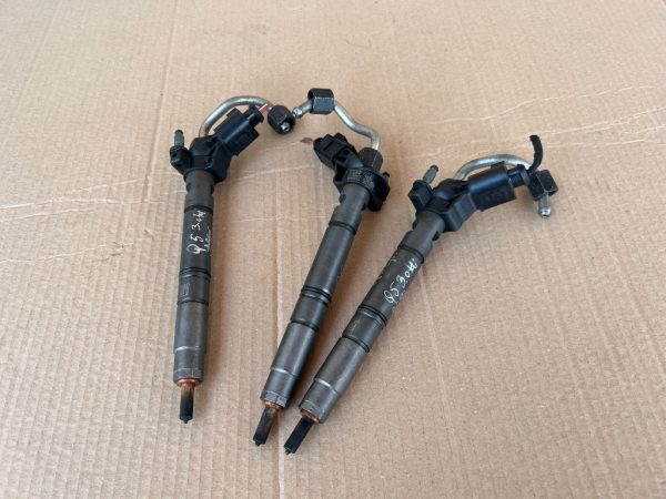 Injector injectoare 3.0 tdi DCP DCPC 286 cp Audi Q5 Fy A4 A5 A6 Q7 059130277DS 059 130 277 DS - Dezmembrari Auto
