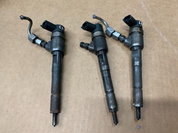 Injector / injectoare Opel Corsa D 1.3 cdti 0445110325 A13DTC - Dezmembrari Auto