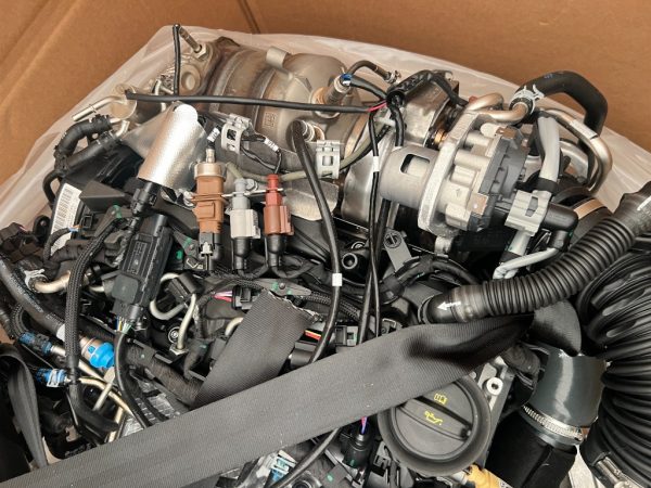 Injector Volkswagen Passat B8 2023 variant B8.5 4MOTION R-LINE 2.0 DTUA - Dezmembrari Auto