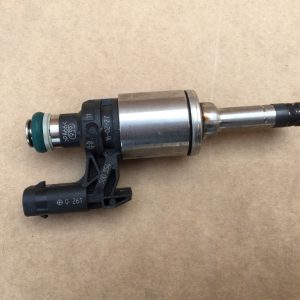 Injector VW Passat B8 1.4 tsi 04E906036Q 04E 906 036 Q - Dezmembrari Auto