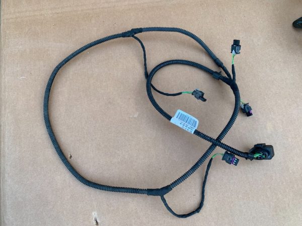 Instalatie electrica bara fata cu 4 senzori parcare VW Jetta 2017 5CU971095C 5CU 971 095 C - Dezmembrari Auto