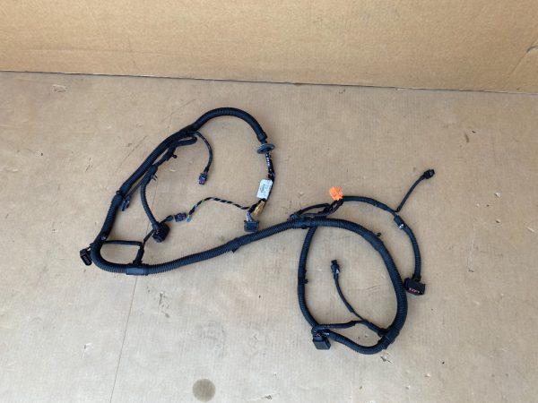 Instalatie electrica bara spate cu 6 senzori parcare si side assist Audi Q3 8U1971104AF 8U1 971 104 AF - Dezmembrari Auto