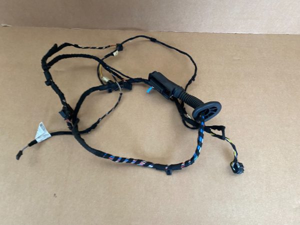 Instalatie electrica usa dreapta fata BMW X1 F48 9384579 la 0 km - Dezmembrari Auto