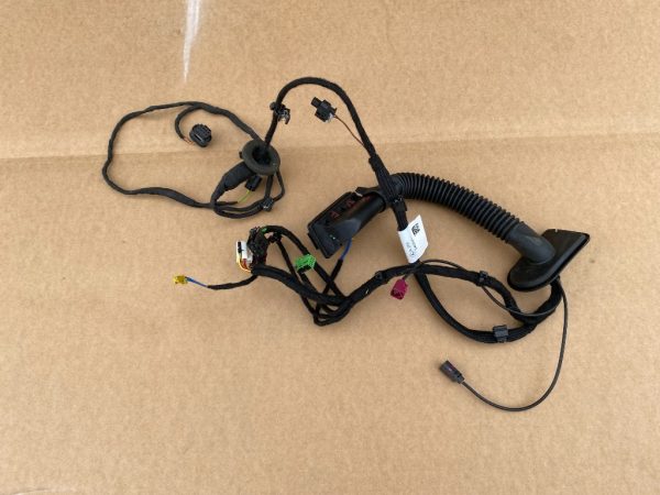 Izolatie usa fata stanga Mercedes C-Class W205 A2057270516 - Dezmembrari Auto