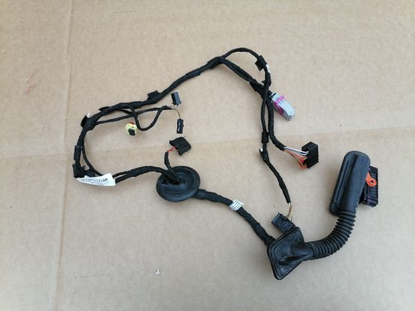 Instalatie usa dreapta fata VW Jetta 2016 5CU971121AM 5CU 971 121 AM - Dezmembrari Auto