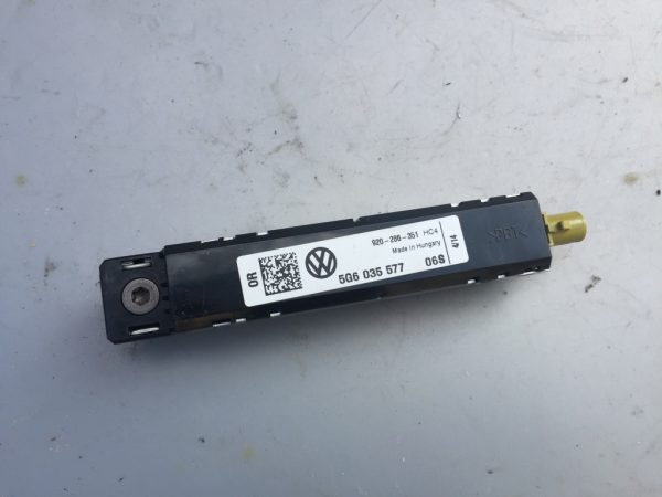 Amplificator antena VW Golf 7 2015 hatchback 5G6035577 5G6 035 577 - Dezmembrari Auto