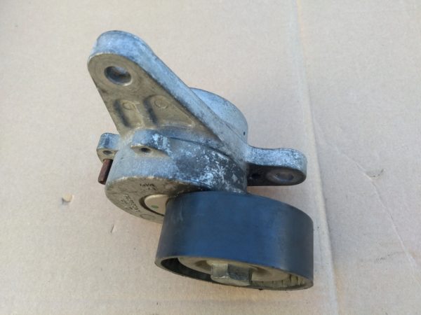 Intinzator Audi A3 8V 2.0 tdi DEJ 04L903315A 04L 903 315 A S - Dezmembrari Auto