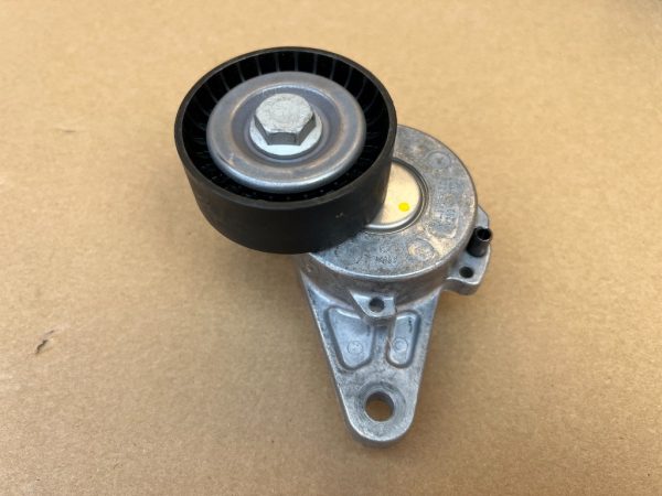Intinzator cu rola accesorii VW Caddy din 20023 la 0 km 04L903315C 04L 903 315 C - Dezmembrari Auto